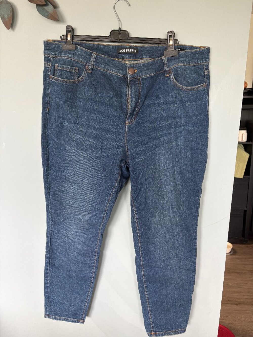 Women’s size 18W Joe Fresh Classic Slim Blue Ankle Jeans